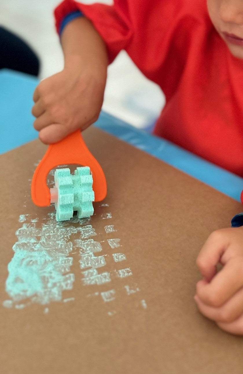 Lot de 4 rouleaux mousse avec empreinte fantaisie 25 mm