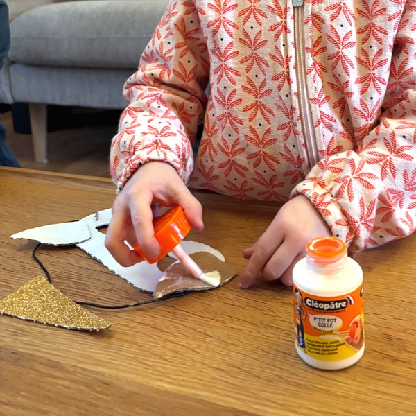 Coffret de 5 flacons de gel pailletés Néon 100ml + 1 masque