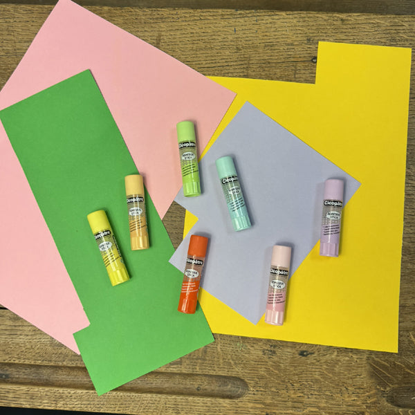 Boite de bâtons Pastel de colle TRANSPARENTE "Cléostick" Adhésive en 8g