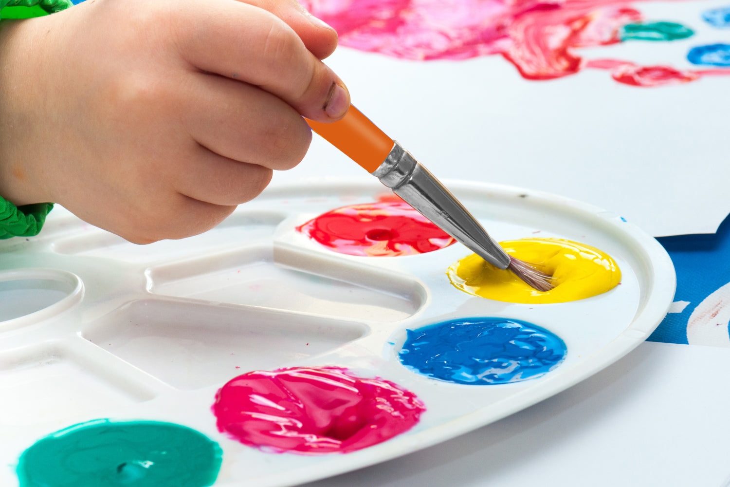 Palette de peinture en plastique ovale blanche - 17 alvÃ©oles